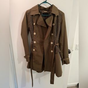 Steve Madden army green trench coat